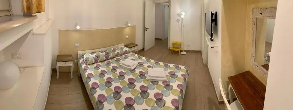 Couette-café La Casetta Di Ely Rome
