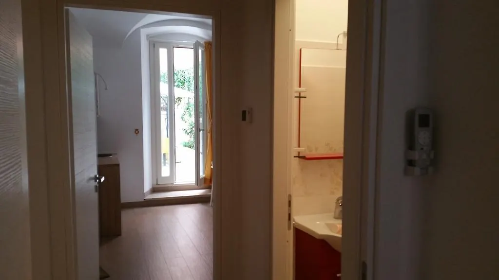 ***  La Casetta Di Ely Bed & Breakfast Rome Италия
